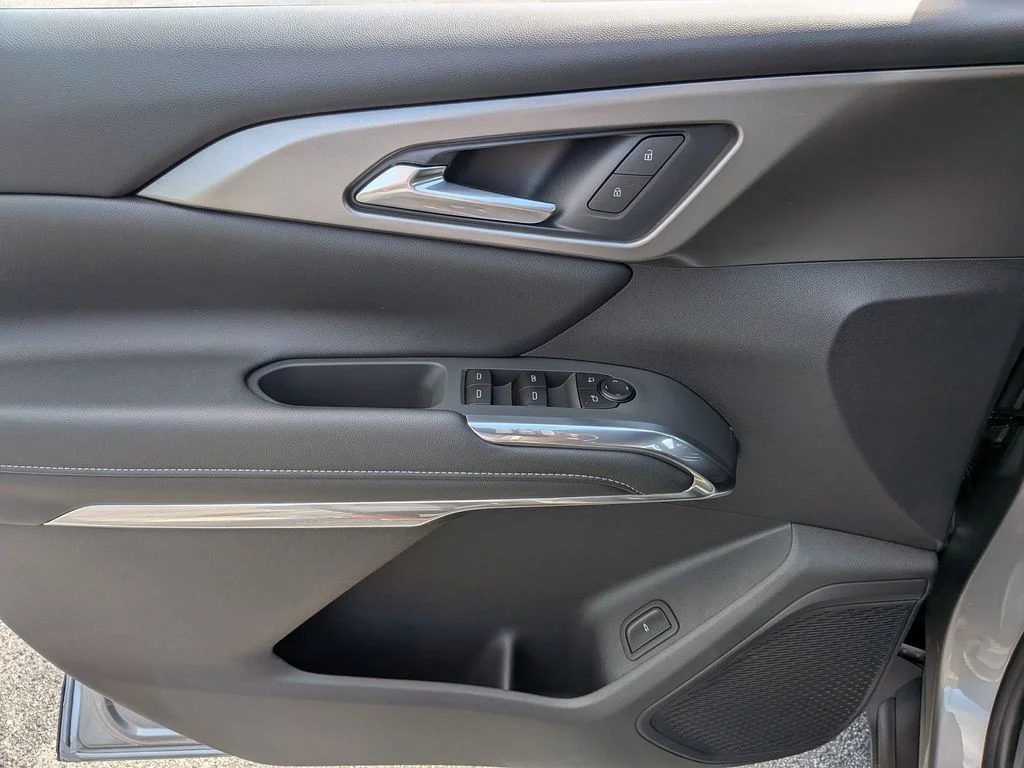 2026 Chevrolet Traverse LT - Photo 13