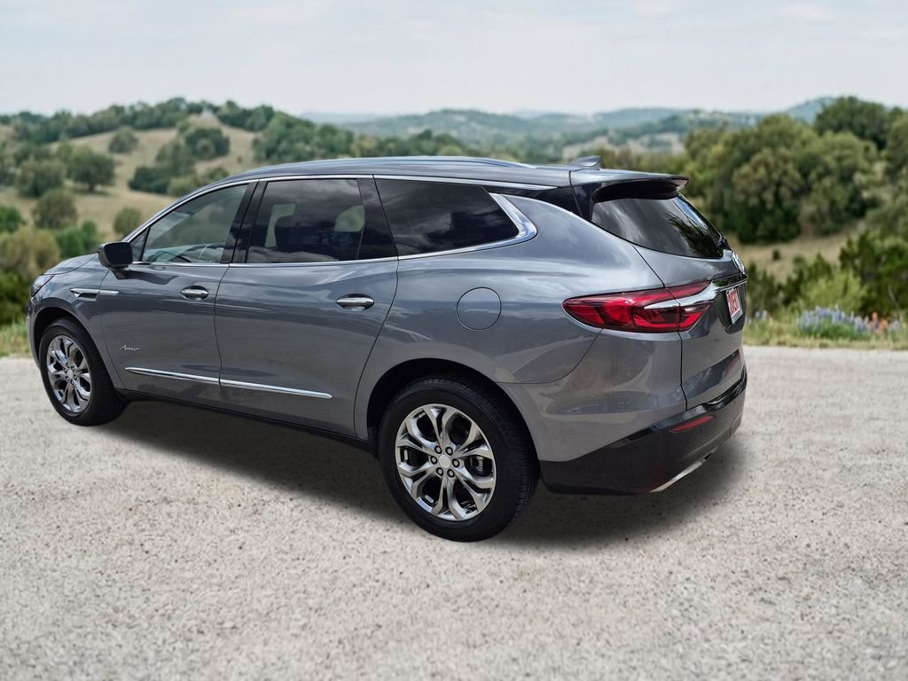Used 2019 Includes Pitch Dark Night lower exterior accent color.) Buick Avenir image 8
