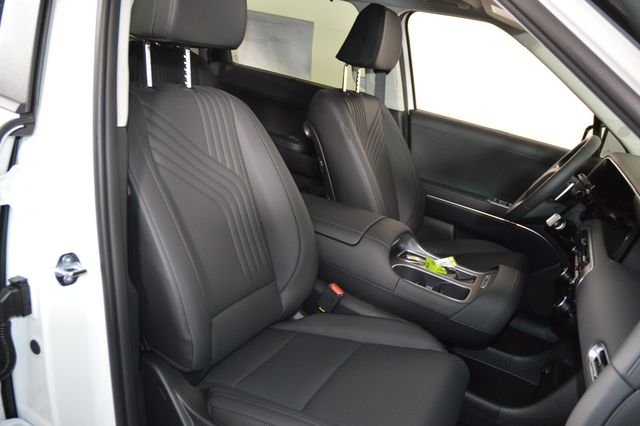New 2026 White Hyundai Blue SEL Premium 7P image 13