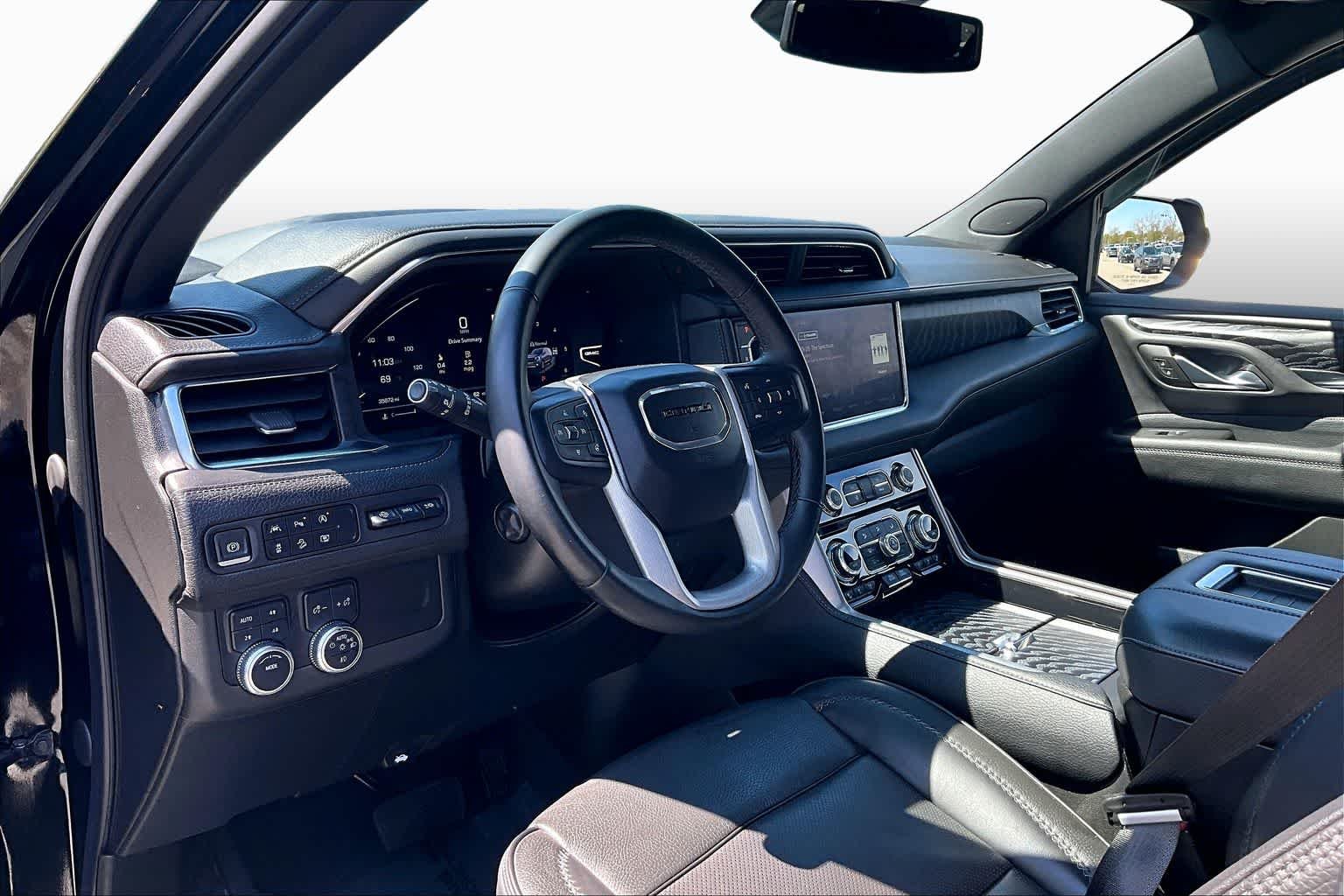 Used 2023 Onyx Black GMC Denali image 18