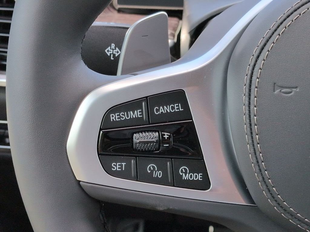 New 2027 Gray Metallic BMW xDrive40i image 26