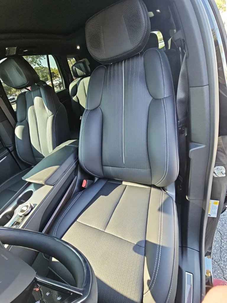 Used 2027 Black Cadillac Luxury image 27