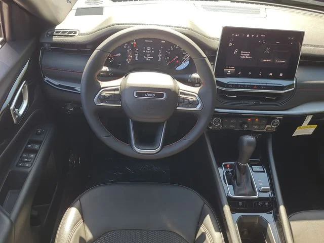 2026 Jeep Compass Trailhawk - Photo 9