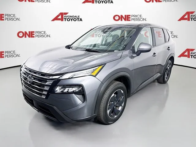 Used 2025 Gray Nissan SV image 3