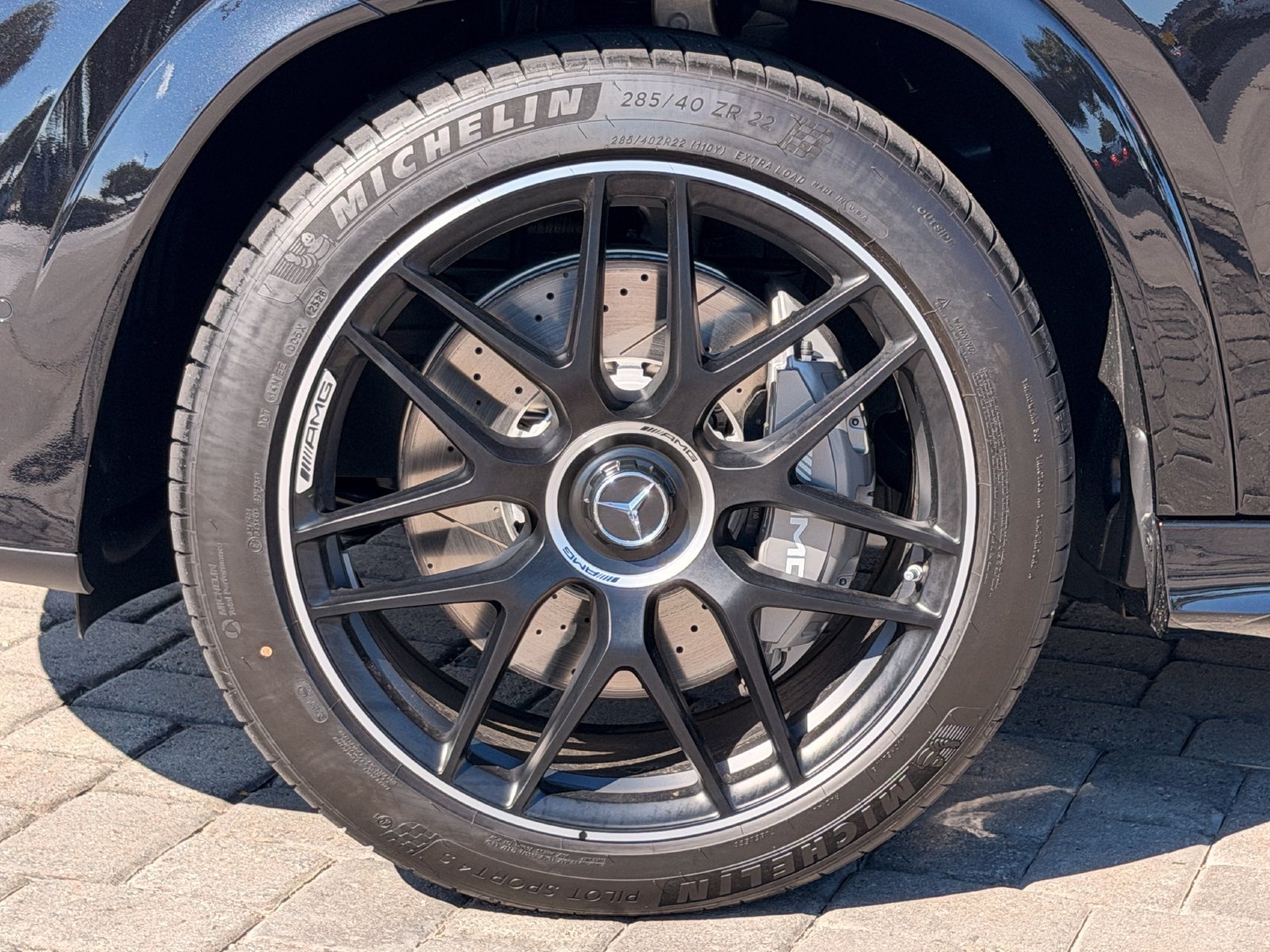 New 2027 Obsidian Black Metallic Mercedes-Benz GLE 53e AMG® image 38