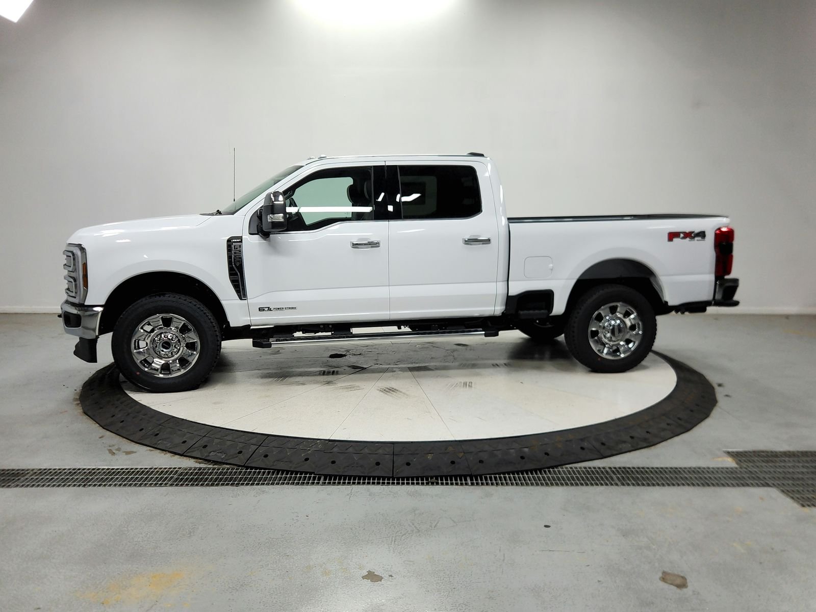 New 2026 Oxford White Ford F-250® Lariat® image 5