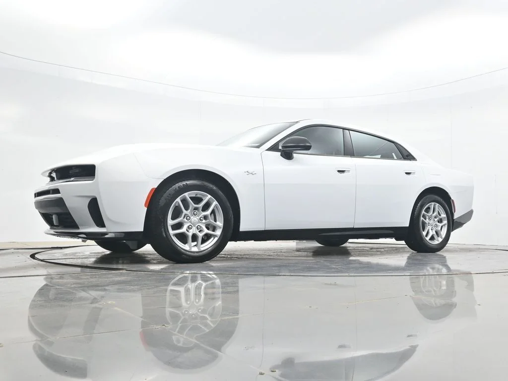 New 2026 White Knuckle Exterior Paint Dodge R/T image 33
