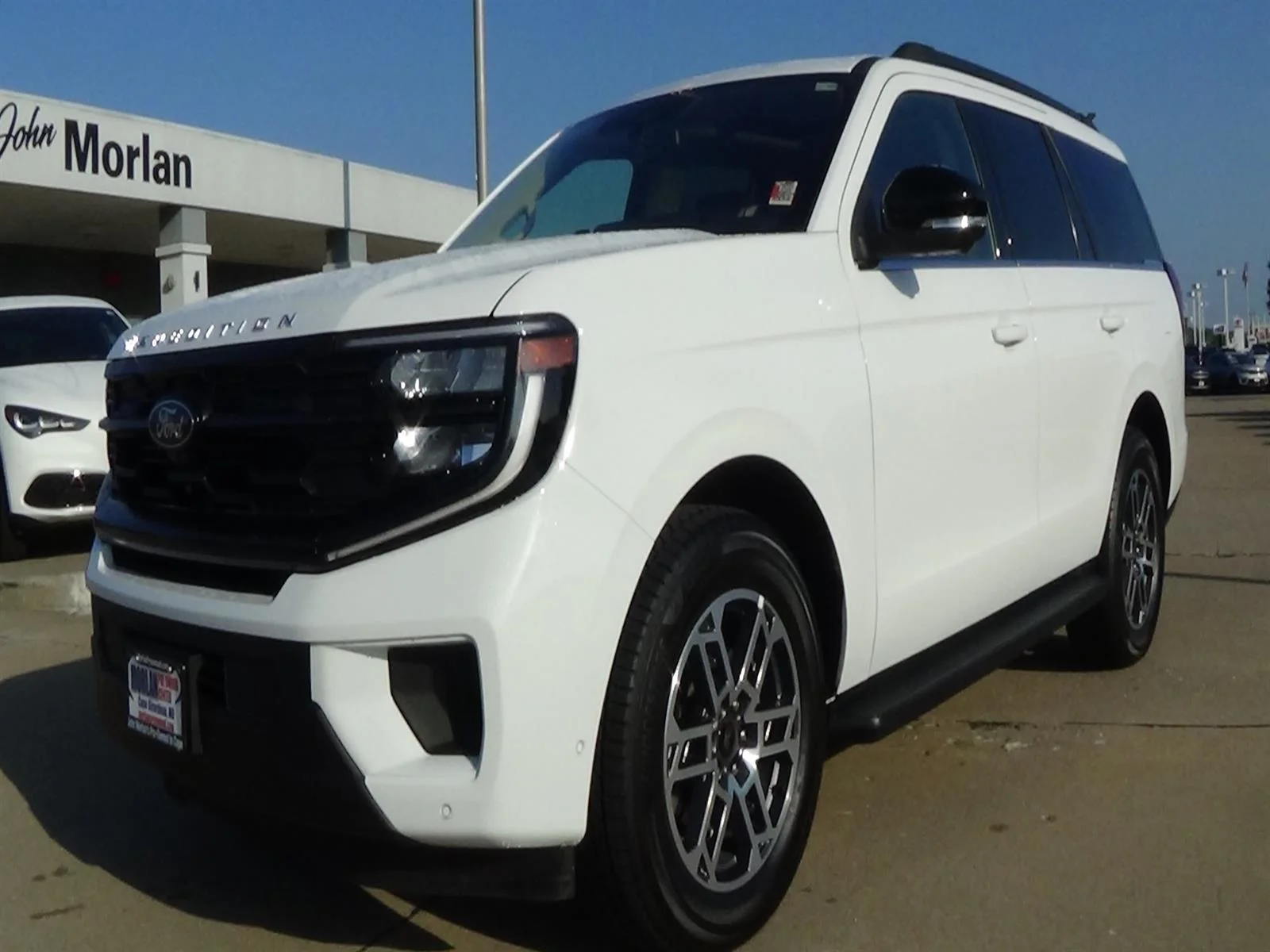 Used 2025 Oxford White (yz) Ford Active image 2