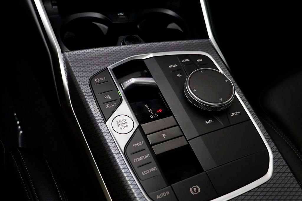 2026 BMW 3 Series 330i - Photo 11