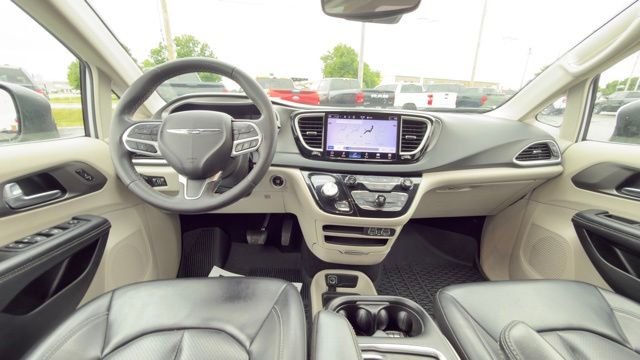 Used 2023 White Chrysler Touring L image 33