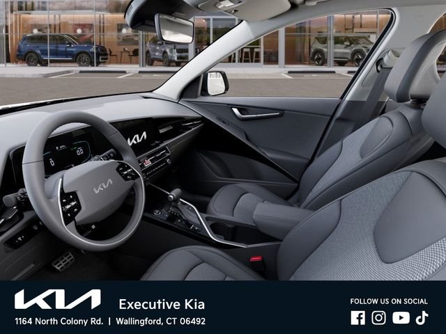 2025 Kia Niro EX Touring - Photo 17