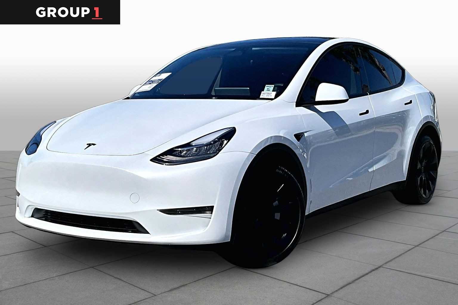 Pre-Owned 2023 Tesla Model Y Long Range