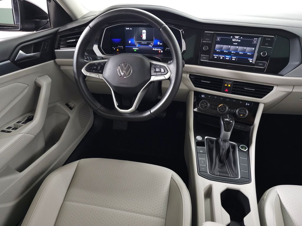 Used 2023 Deep Black Pearl Volkswagen 1.5T SE image 18
