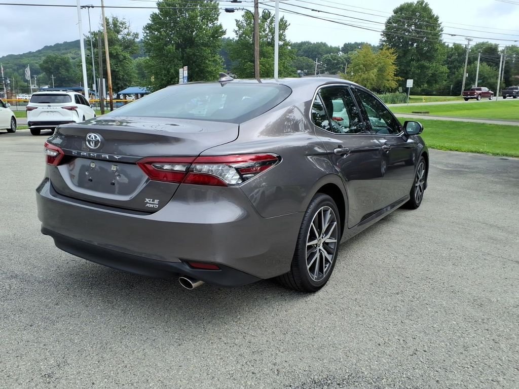Used 2024 Predawn Gray Mica Toyota XLE image 5