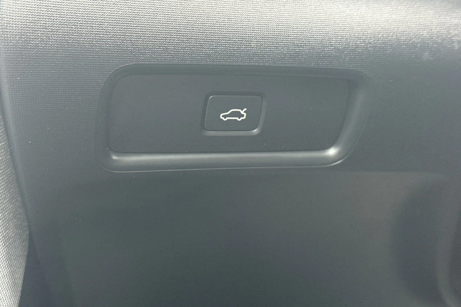 Used 2023  Polestar Long Range Dual Motor image 30