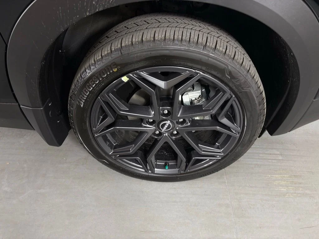 New 2026 Super Black Nissan SR image 10