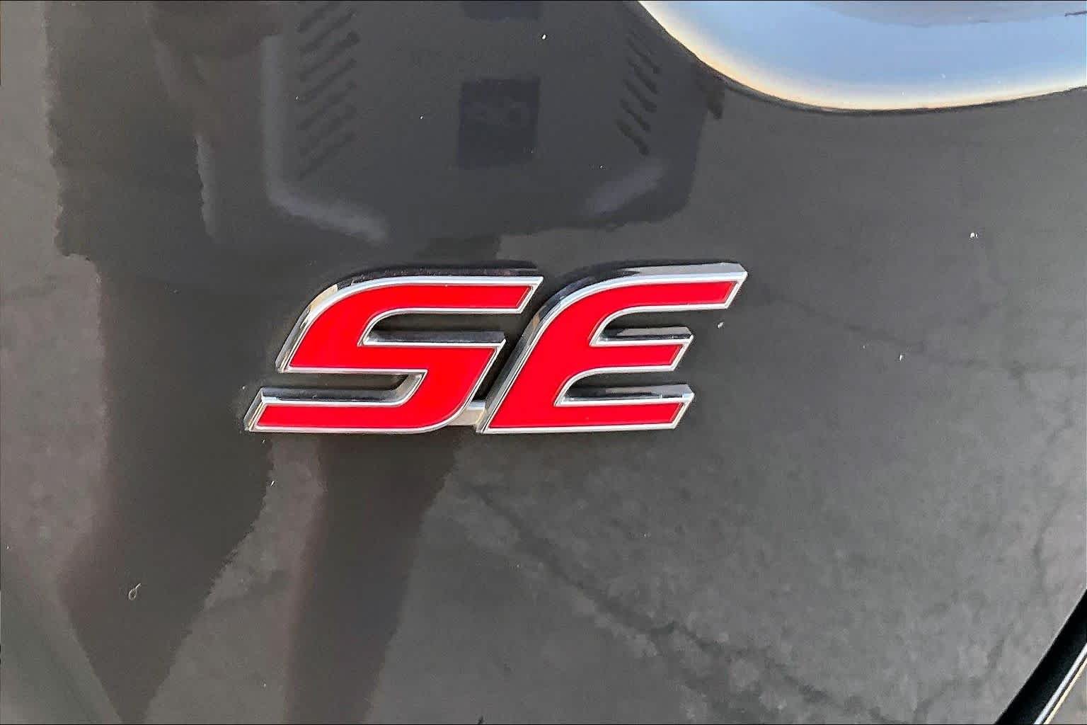 Used 2025 Underground Toyota SE image 10