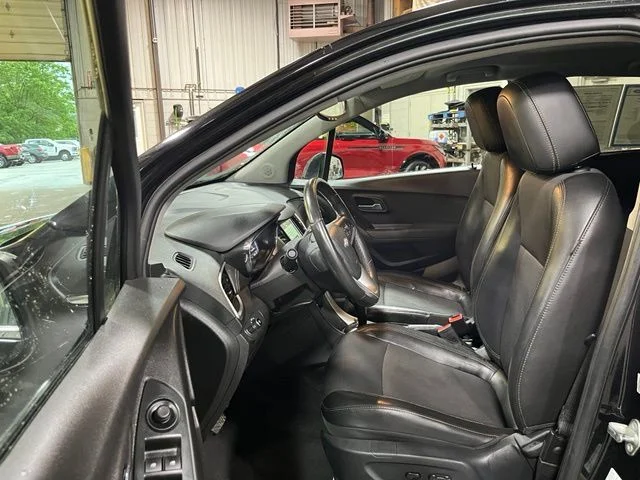 Used 2017 Black Chevrolet LT image 15
