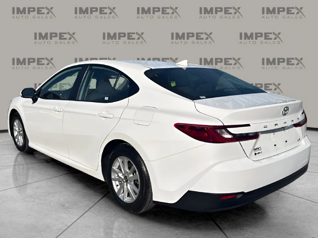 Used 2025 White Toyota LE image 3