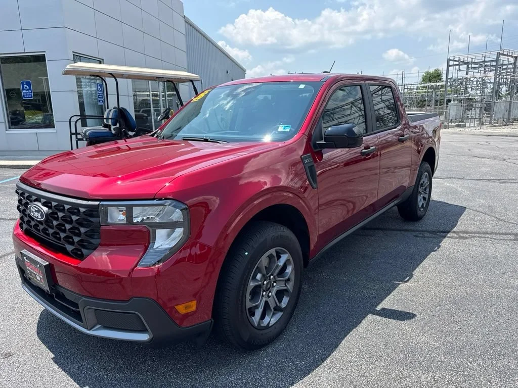Used 2026 Ruby Red Metallic Ti Ford XLT image 3