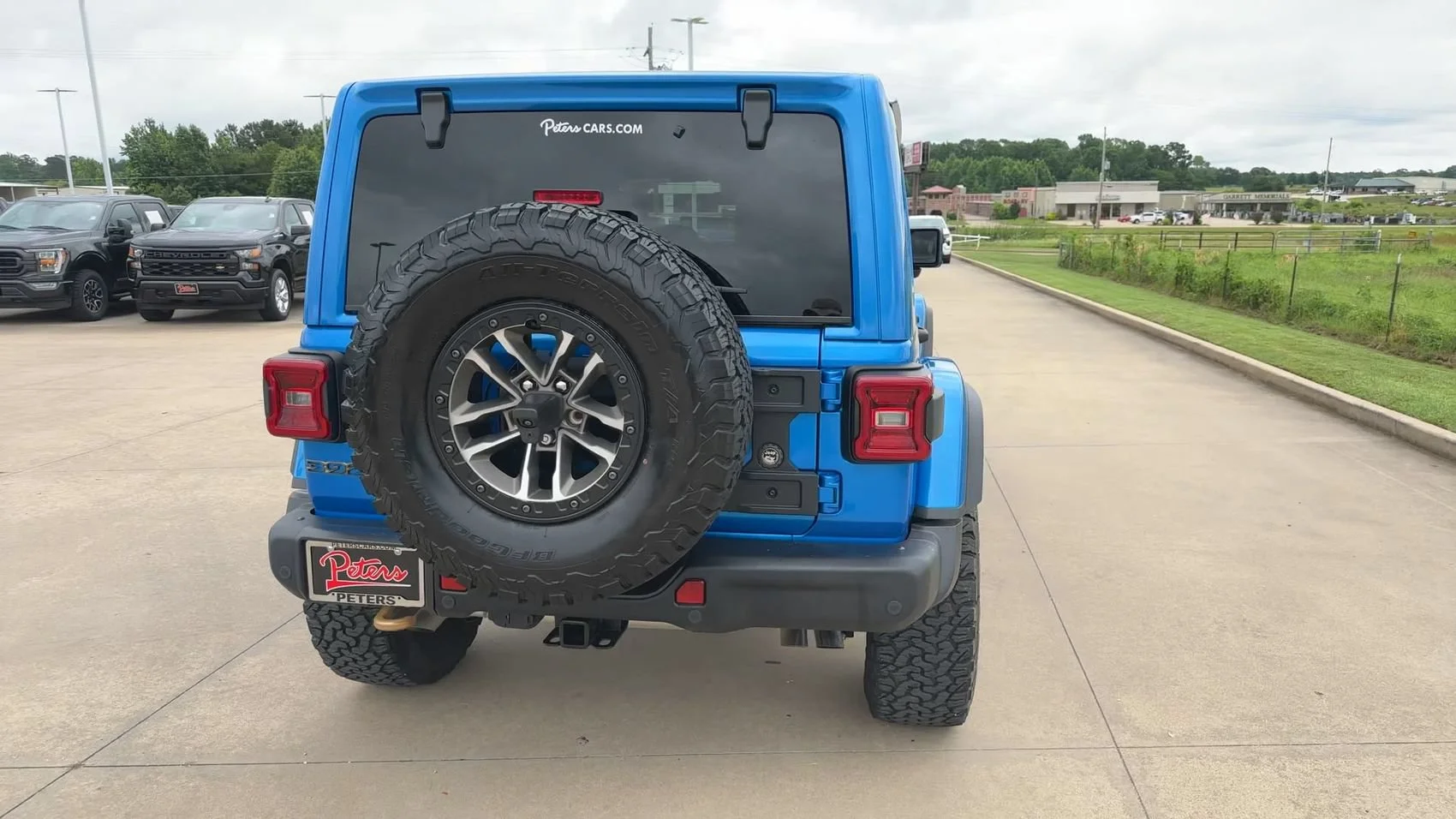 Used 2024 Hydro Blue Pearlcoat Jeep Rubicon 392 image 8