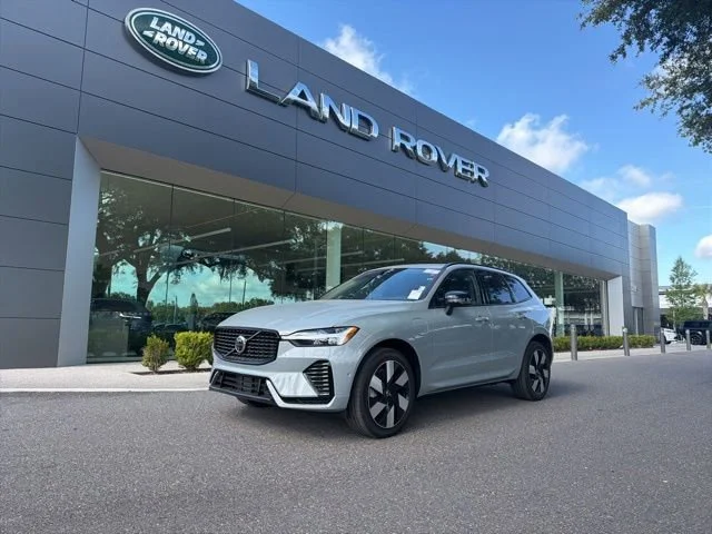 2024 Volvo XC60 T8 Plus Dark Theme AWD's photo