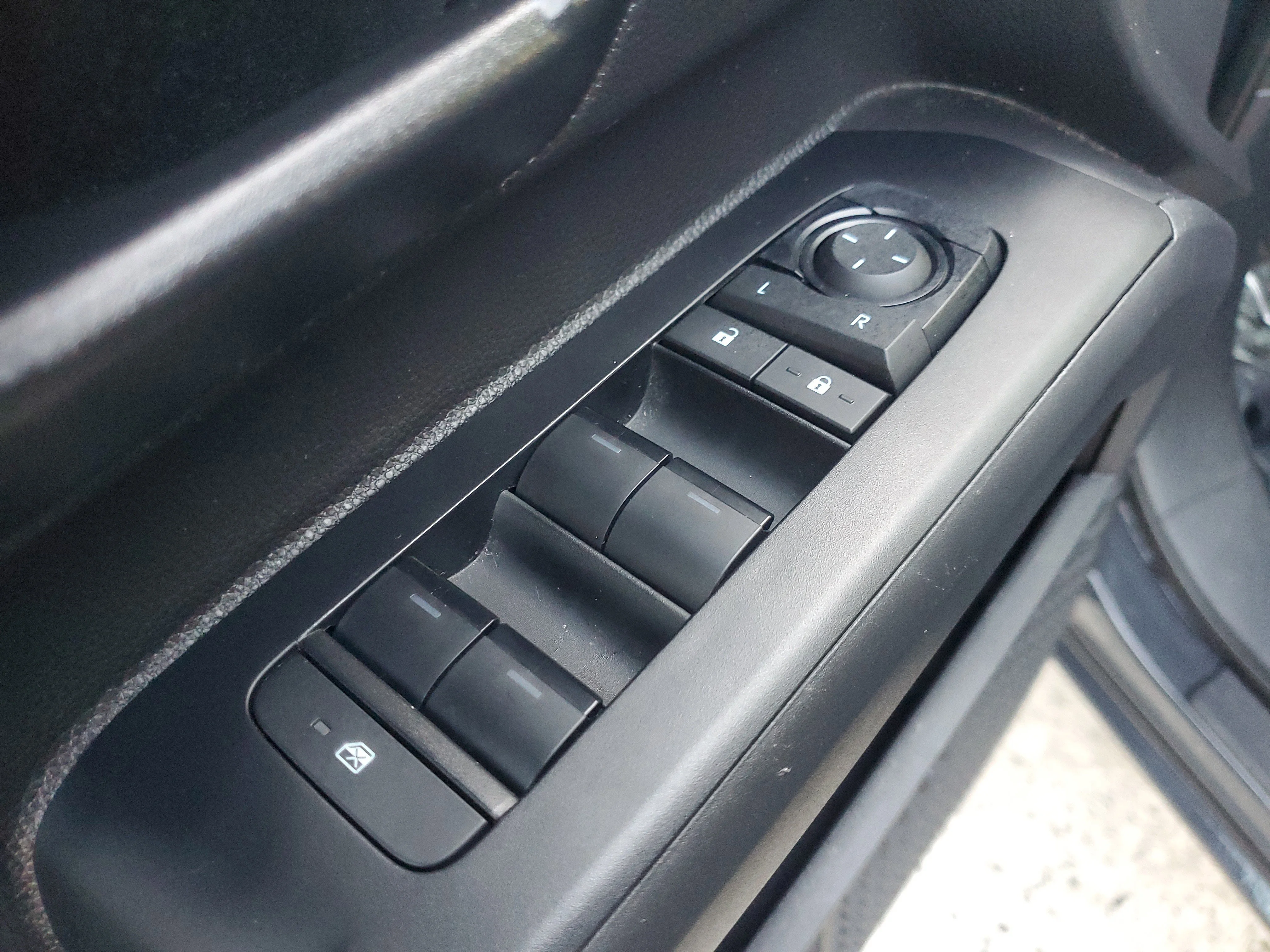 Used 2024 Underground Toyota SR5 image 17