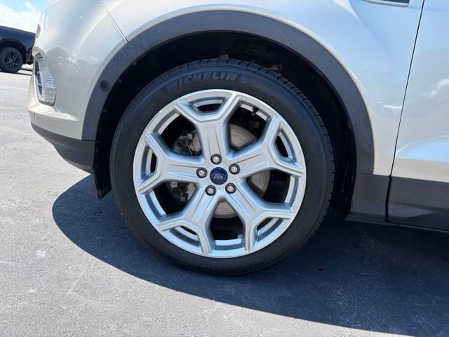 Used 2018 Gold Ford Titanium image 9