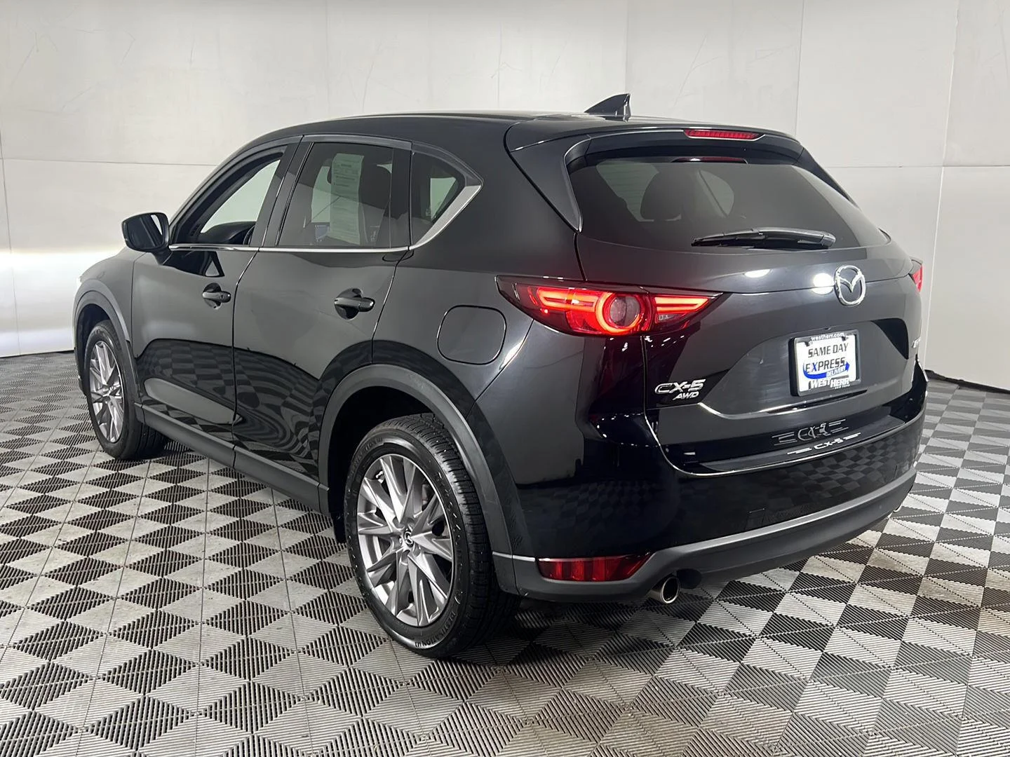 Used 2019 Jet Black Mica Mazda Grand Touring image 4