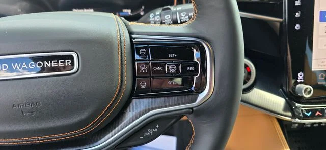 New 2026 Gray Jeep Summit Reserve image 20
