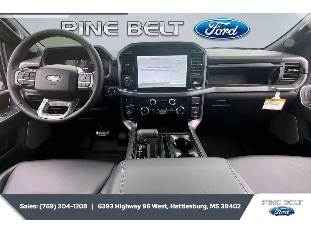 New 2026 Oxford White Ford XLT image 14