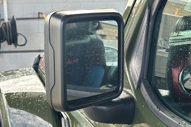 Used 2022 Green Jeep Rubicon image 7