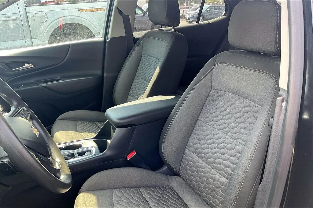 Used 2018 Mosaic Black Metallic Chevrolet LT image 24