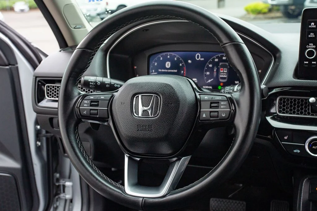 2023 Honda Civic Touring - Photo 24