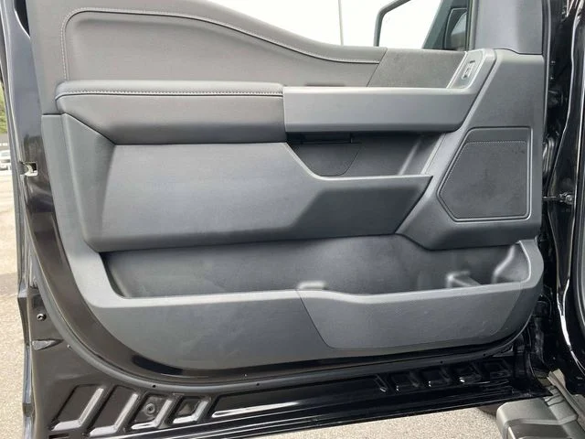 2025 Ford F-150 XLT - Photo 16