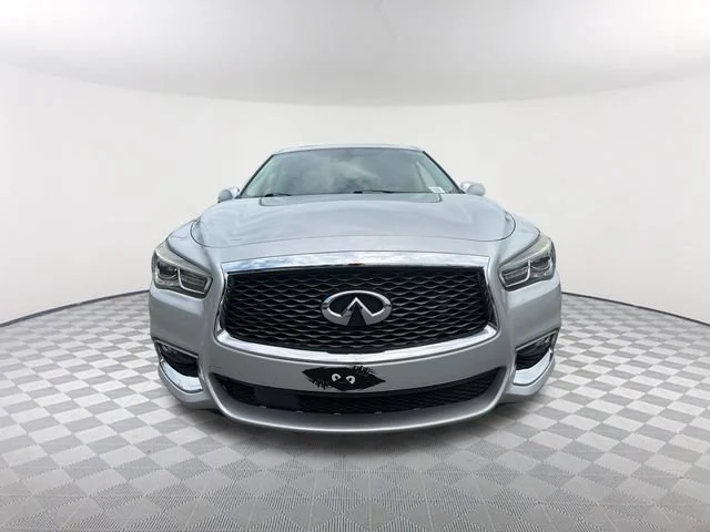 Used 2020 Silver INFINITI PURE AWD image 2