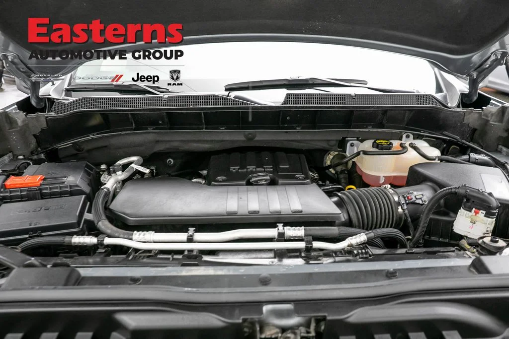 Used 2024 Gray Chevrolet Custom image 9