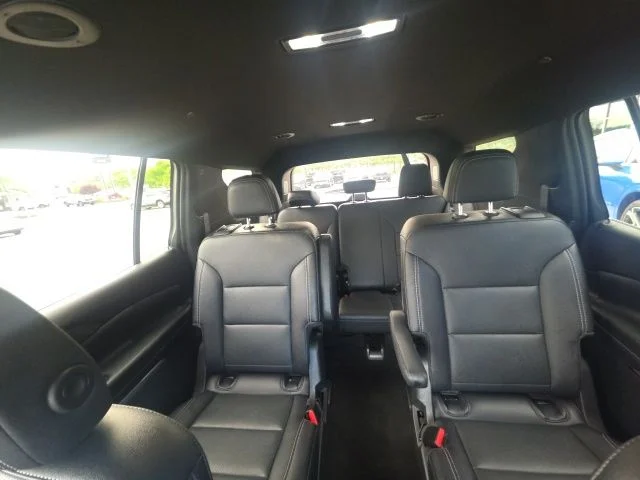 Used 2025 Gray Chevrolet LT image 23