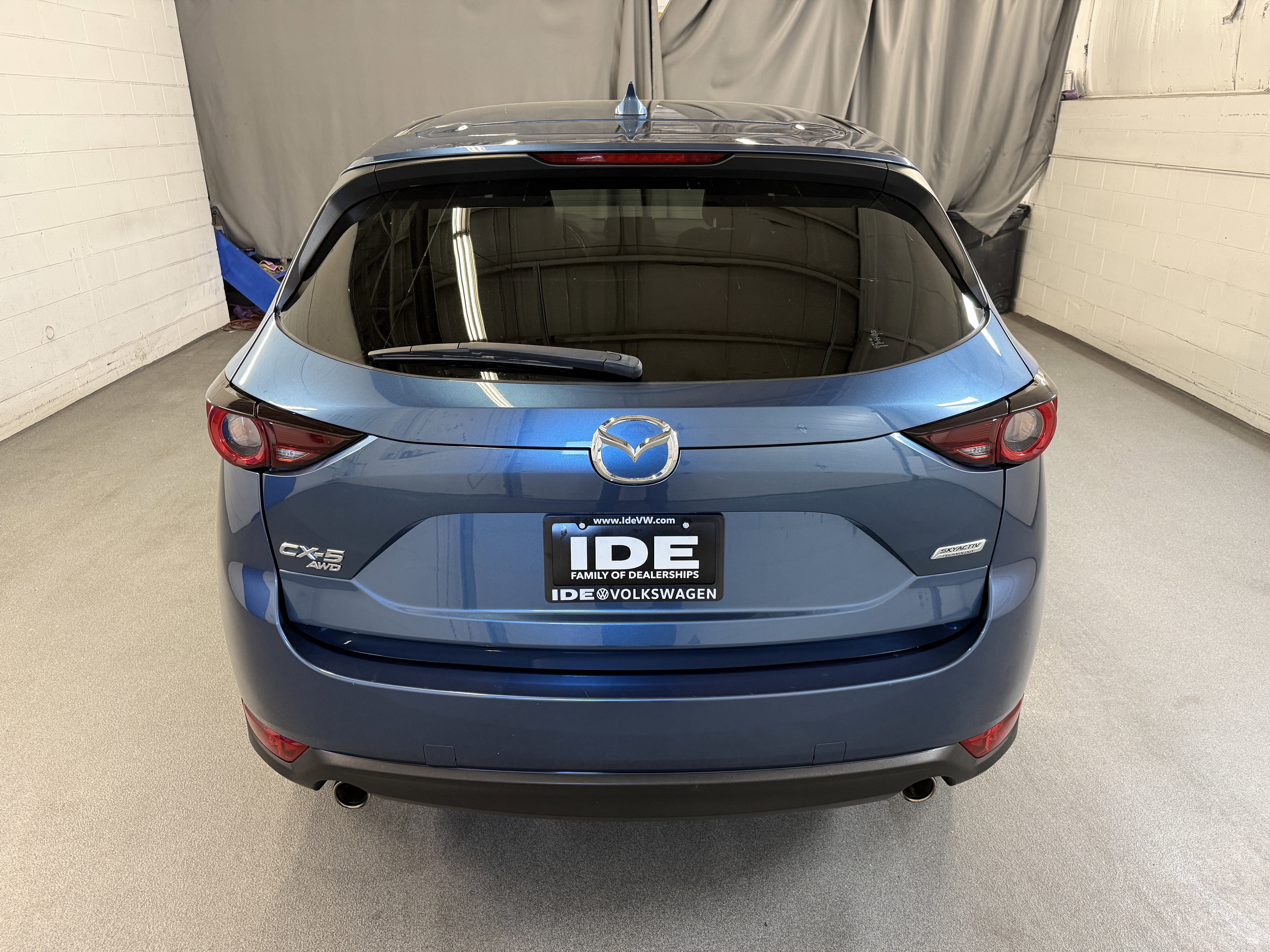 Used 2018 Eternal Blue Mica Mazda Touring image 7