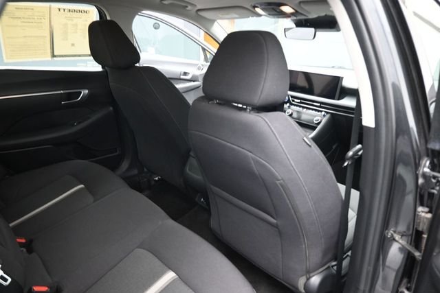 Used 2024 Gray Hyundai SEL image 21