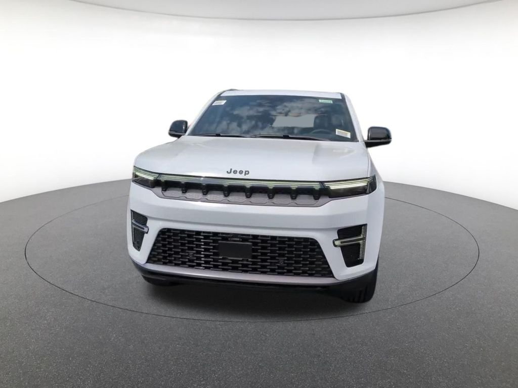 New 2026 Bright White Clear-Coat Exterior Paint Jeep Limited Altitude image 2