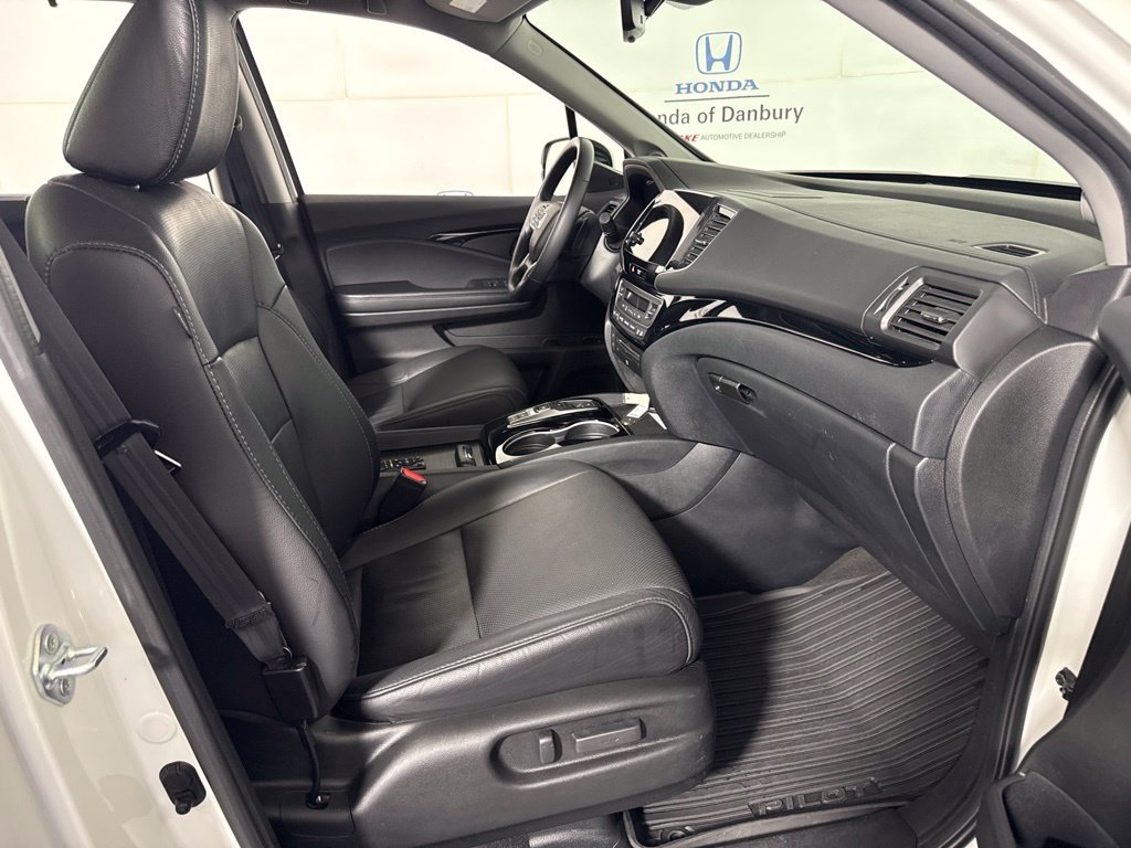 Certified Used 2022 Platinum White Pearl Honda Elite image 6