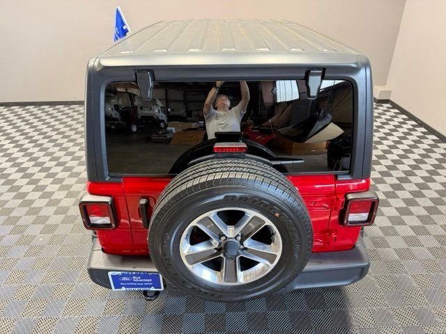 Certified Used 2020 Firecracker Red Clearcoat Jeep Unlimited Sahara image 12