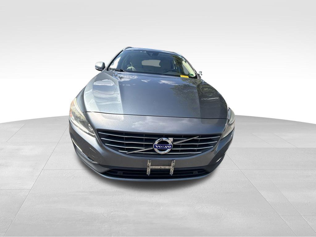 Used 2017 Gray Volvo T5 Premier image 8