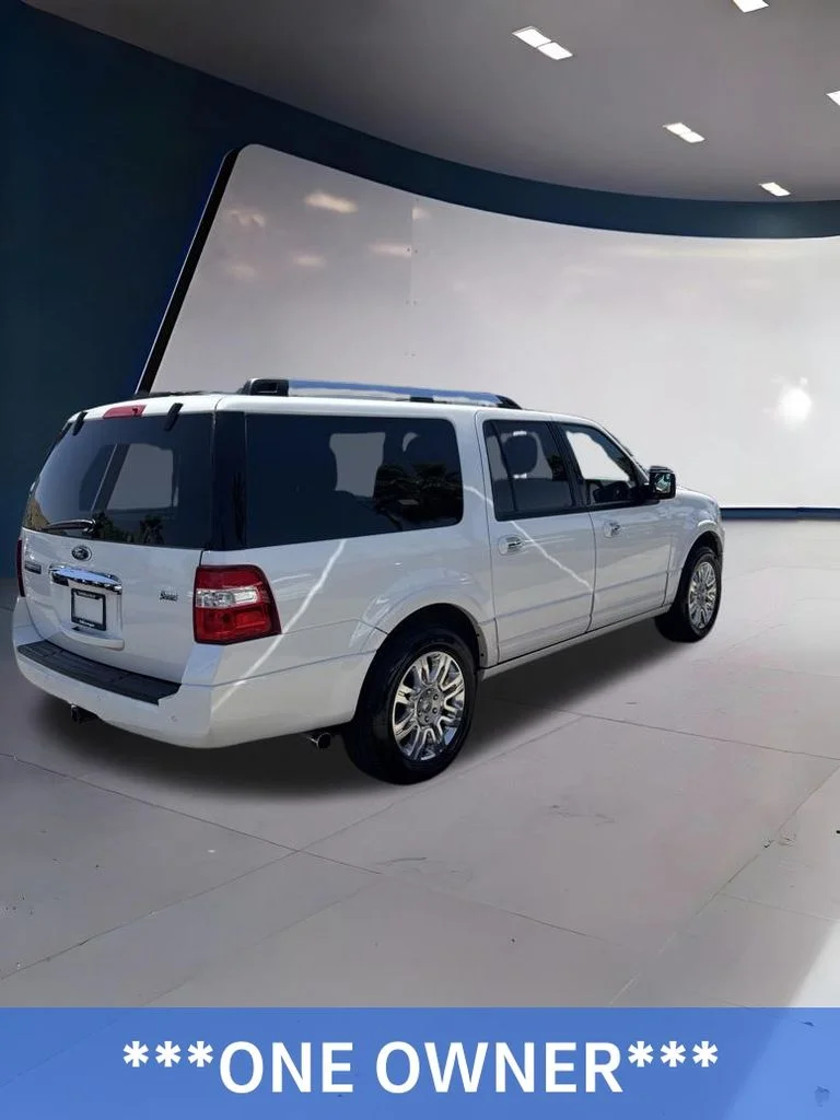 Used 2012 White Ford Limited image 2