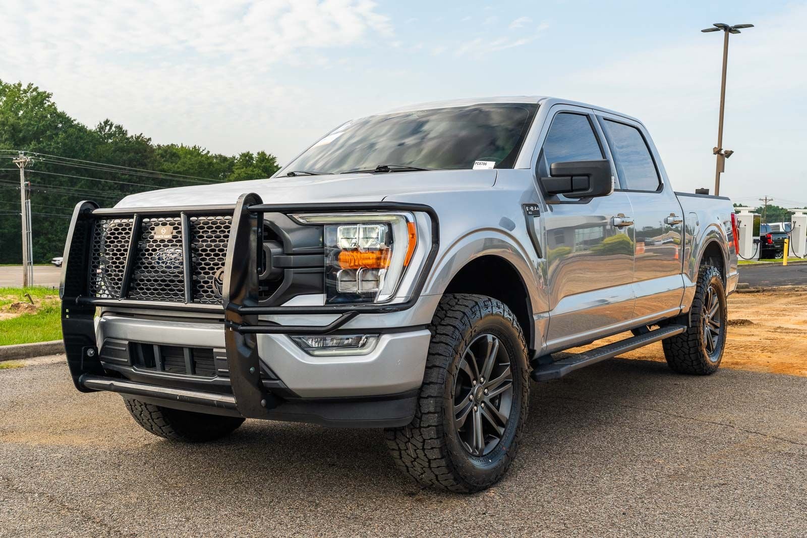 Certified Used 2022 Silver Ford XLT image 3