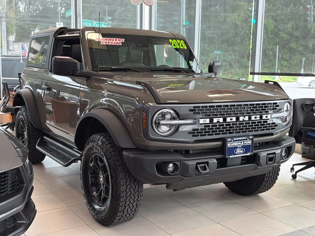 Used 2026 Gray Ford Badlands image 19