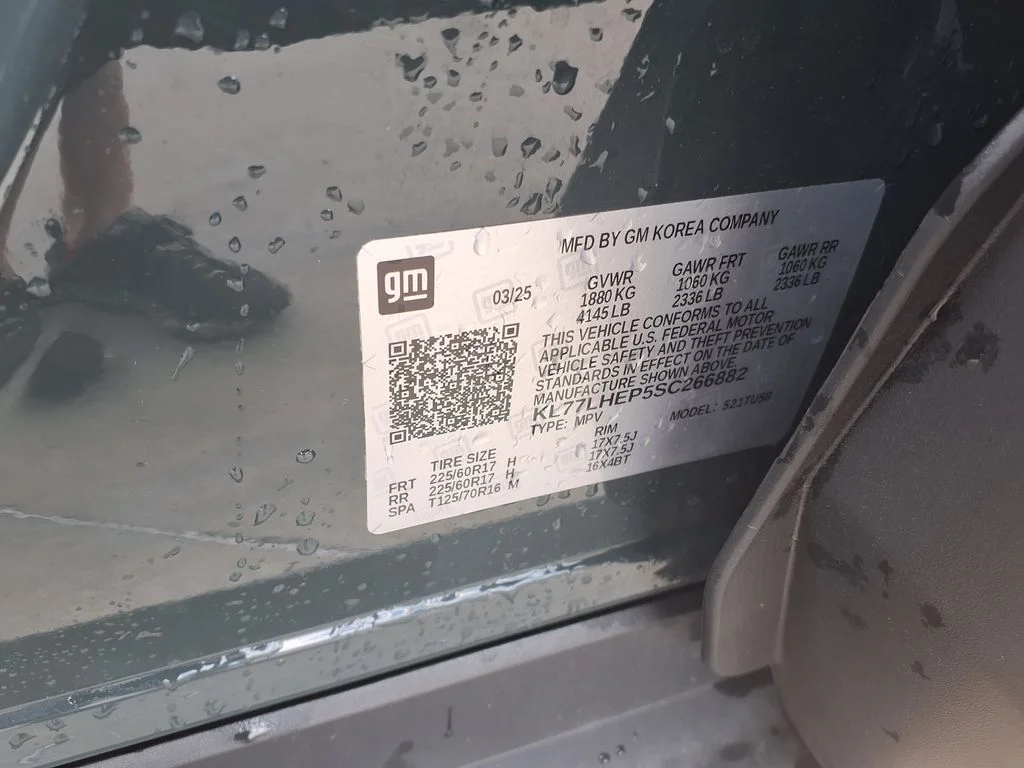 Used 2025 Gray Chevrolet LT image 36