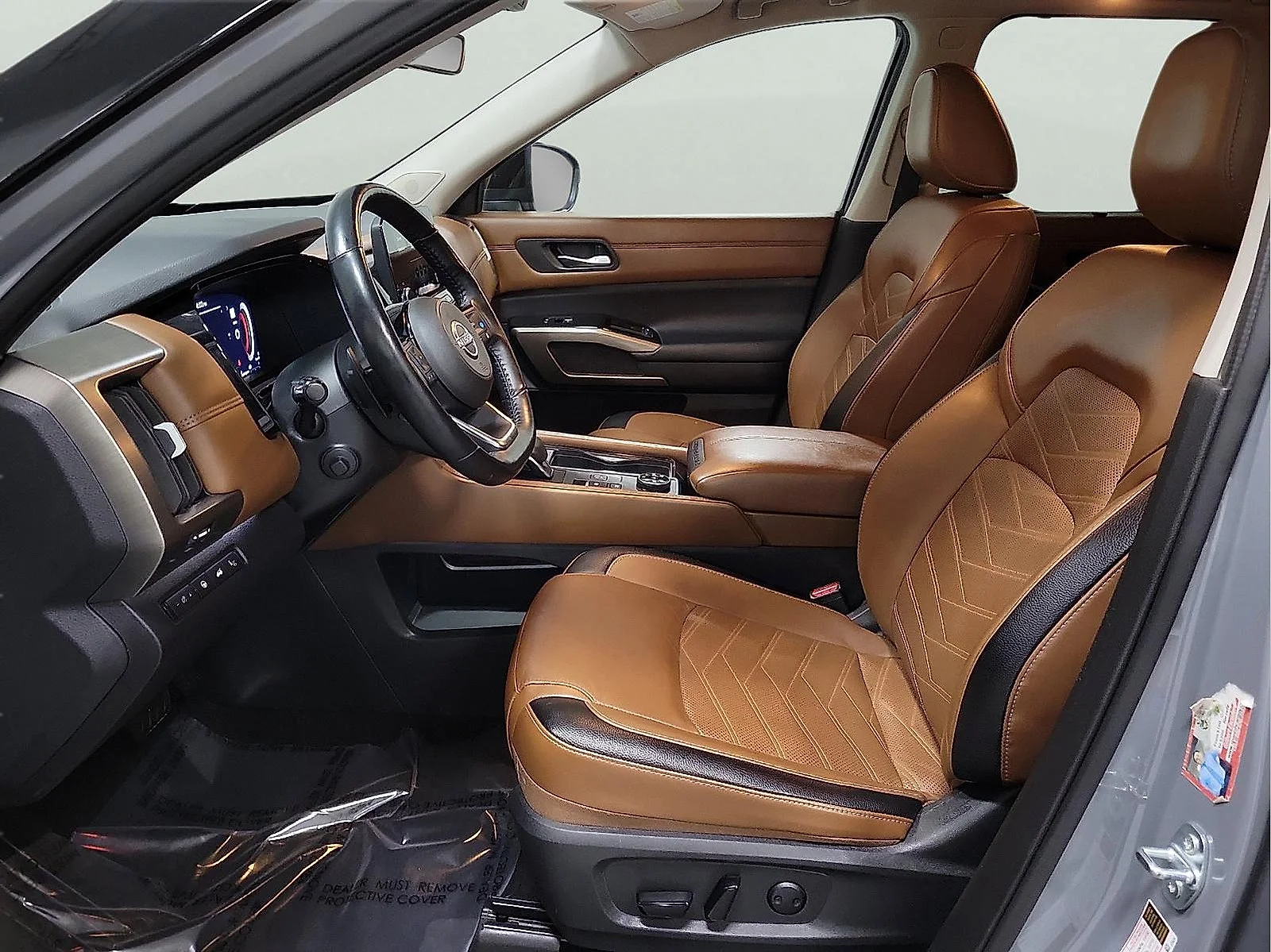 Used 2024 Solid Gray/Super Black Nissan Platinum image 11