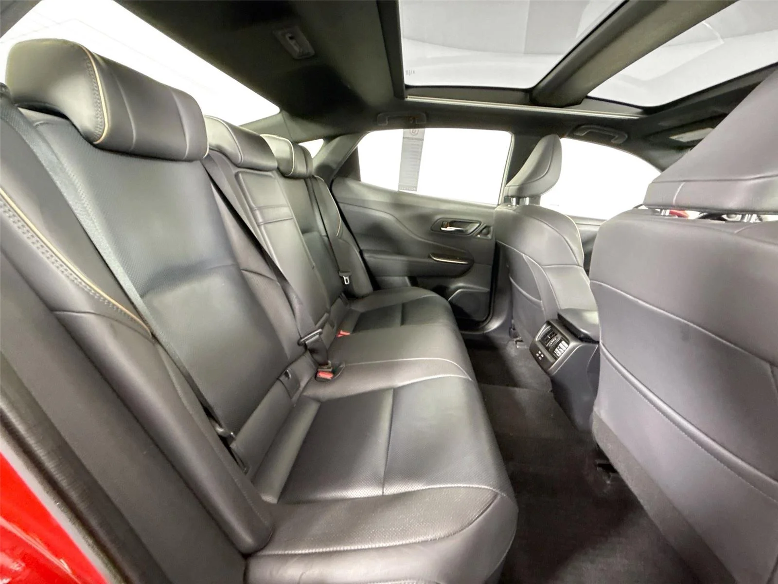2023 Toyota Crown Limited - Photo 44